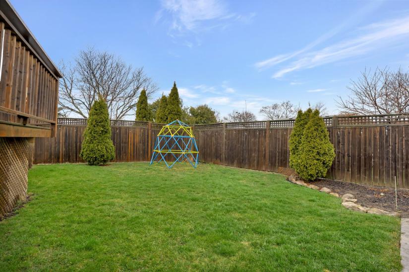 Property listing for 95 Heatherdale Place, Hamilton, ON