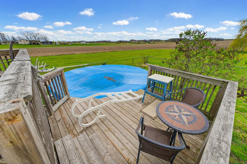 Property listing for 516 Mud St. E., Stoney Creek, ON