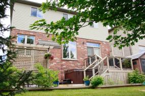 Property listing for 155 Garinger Cres., Hamilton, ON