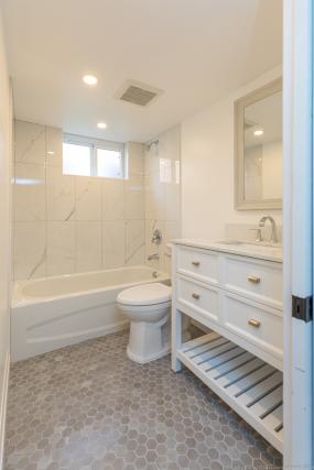 Property listing for 543 Upper Sherman Ave., Hamilton, ON