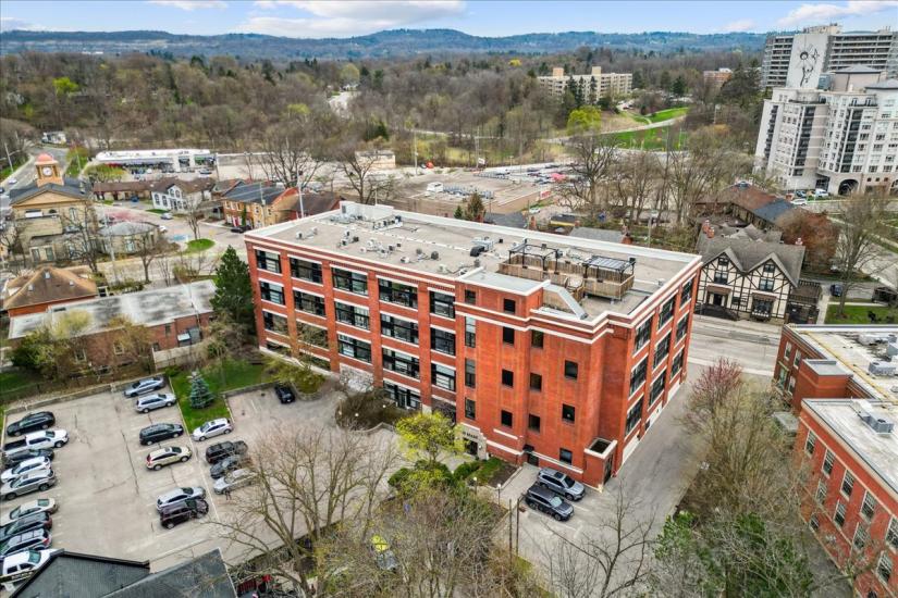Property listing for #313-50 Main St., Dundas, ON
