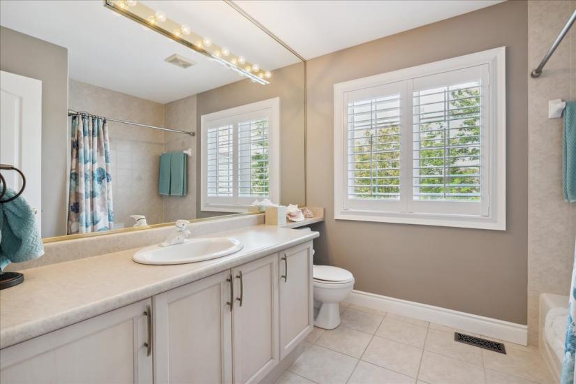 Property listing for #101-100 Beddoe Dr., Hamilton, ON