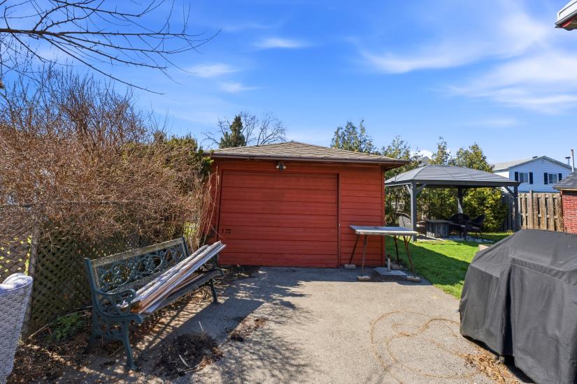 Property listing for 26 Isabel Ave., Hamilton, ON