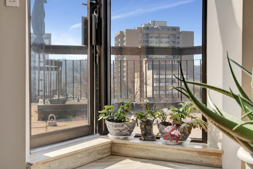 Property listing for #601-28 Duke St., Hamilton, ON