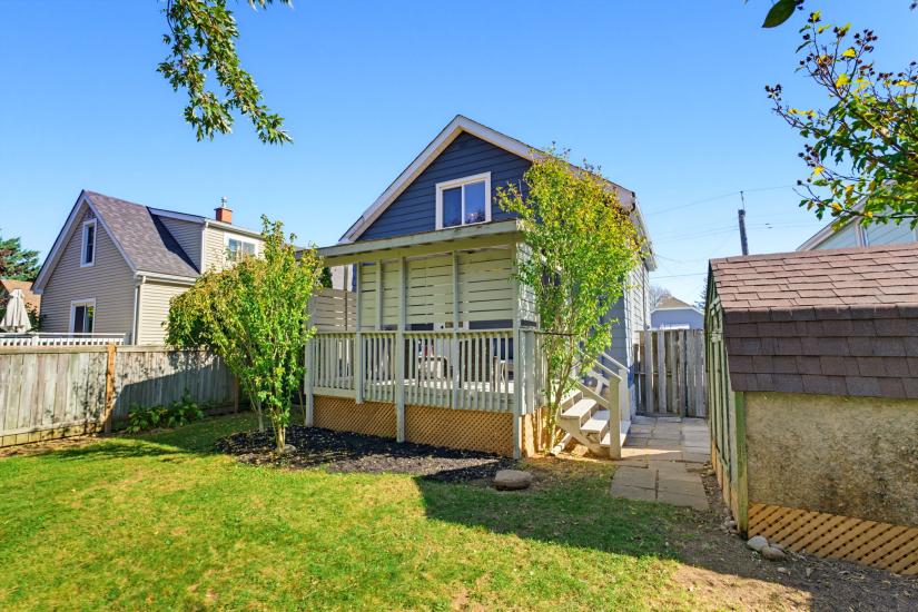 Property listing for 206 Craigroyston Rd., Hamilton, ON