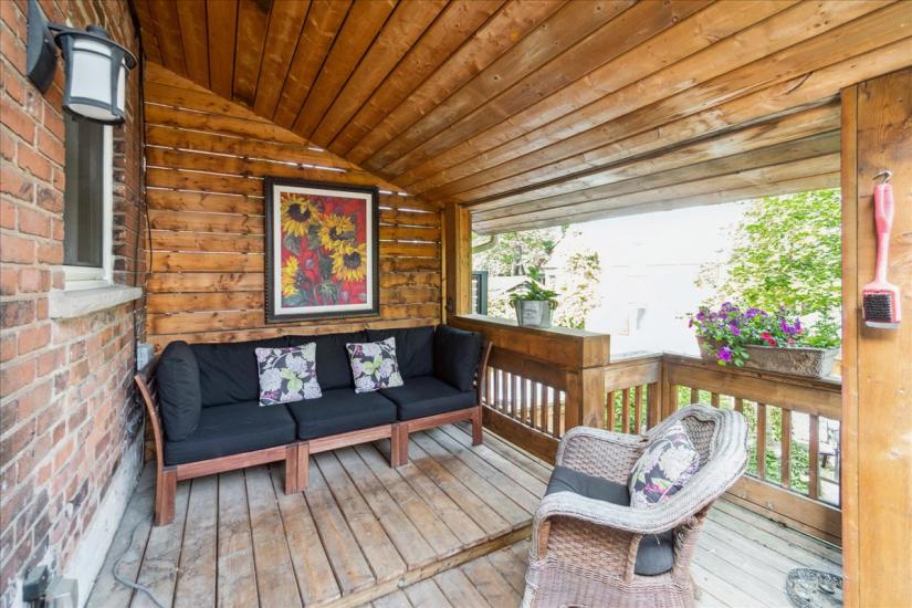 Property listing for 310 Locke St. S., Hamilton, ON