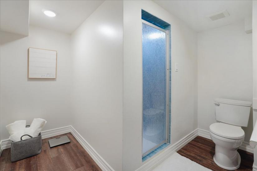 Property listing for 56 Uplands Ave., Hamilton, ON