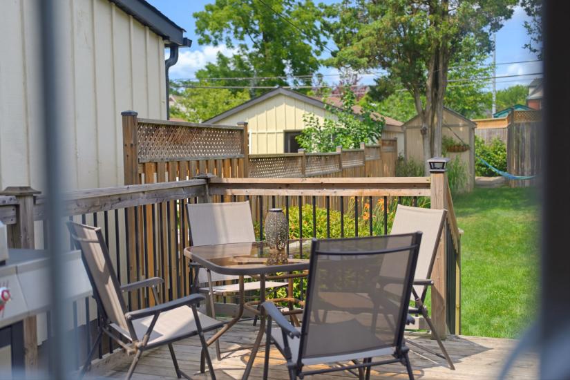 Property listing for 394 Charlton Ave. W., Hamilton, ON