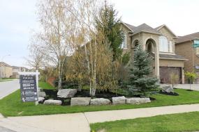 Property listing for 3 Pickard Ave., Ancaster, ON