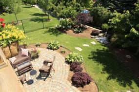 Property listing for 1 Hodge Crt., Dundas, ON