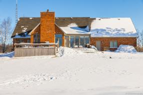 Property listing for 1880 Glancaster Rd., Ancaster, ON