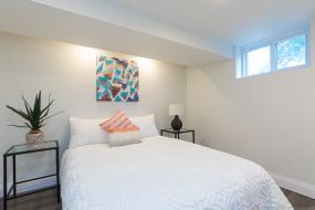 Property listing for 543 Upper Sherman Ave., Hamilton, ON