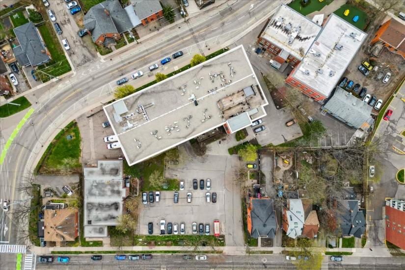 Property listing for #313-50 Main St., Dundas, ON