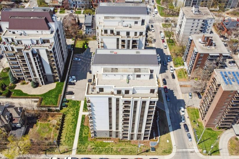 Property listing for #809-81 Robinson St., Hamilton, ON