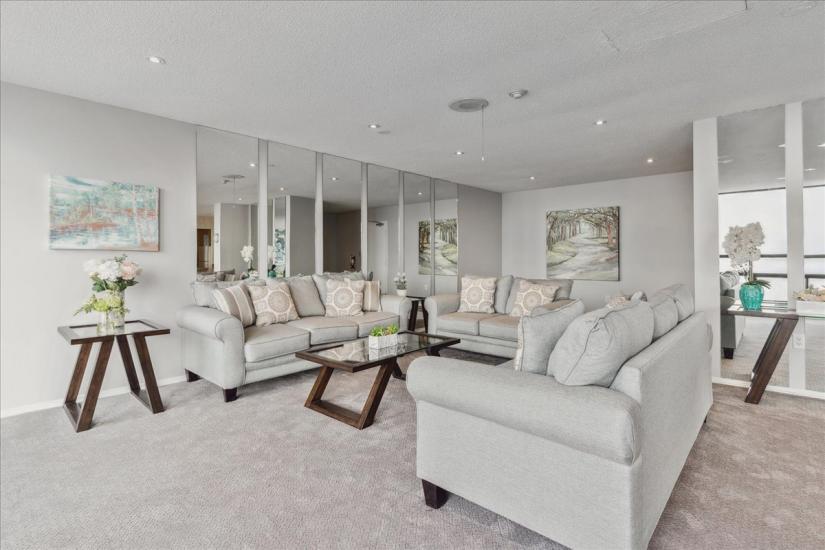 Property listing for #305-222 Jackson St. W., Hamilton, ON