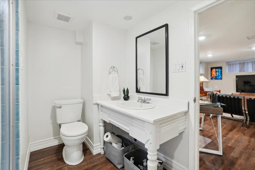 Property listing for 56 Uplands Ave., Hamilton, ON