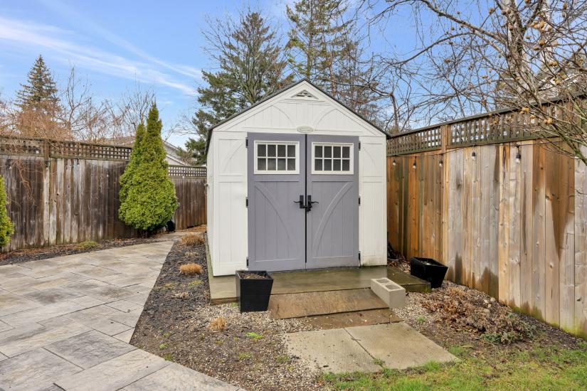 Property listing for 95 Heatherdale Place, Hamilton, ON