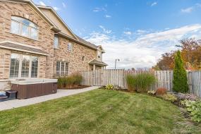 Property listing for 183 Tanglewood Dr., Binbrook, Ontario