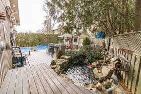 Property listing for 128 York Rd., Dundas, ON