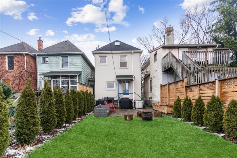 Property listing for 42 Chatham St., Hamilton, ON