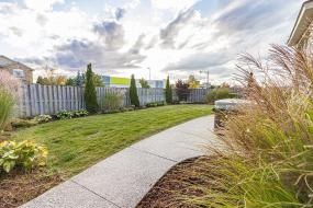 Property listing for 183 Tanglewood Dr., Binbrook, Ontario