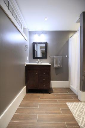 Property listing for 510 Scenic Dr., Hamilton, ON