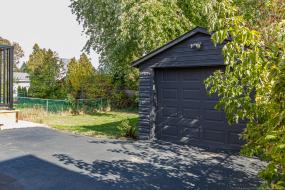 Property listing for 543 Upper Sherman Ave., Hamilton, ON