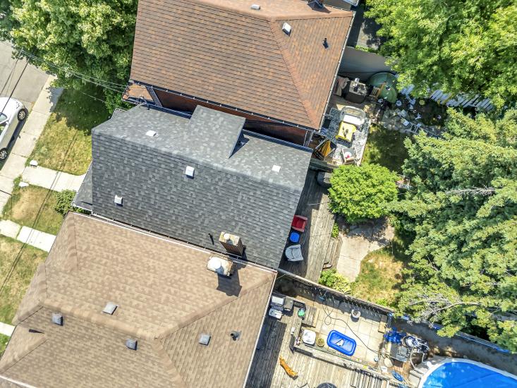 Property listing for 433 Hughson St. N., Hamilton, ON