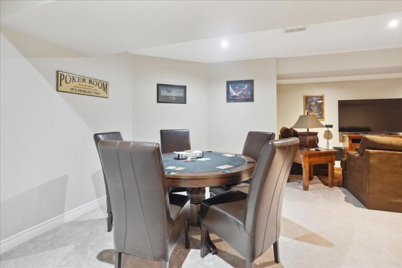 Property listing for 62 Gaddye Lane, Binbrook, ON