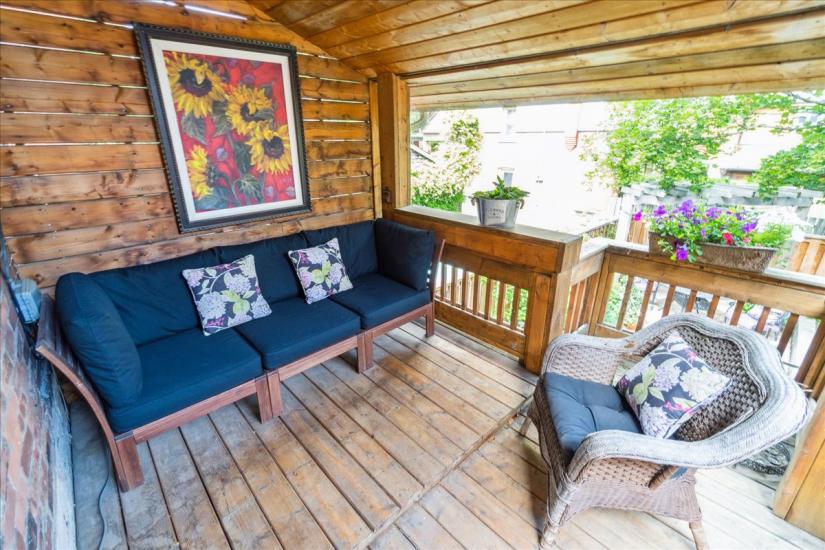 Property listing for 310 Locke St. S., Hamilton, ON