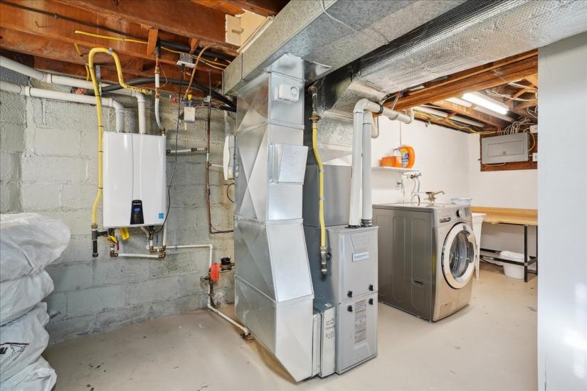 Property listing for 56 Uplands Ave., Hamilton, ON