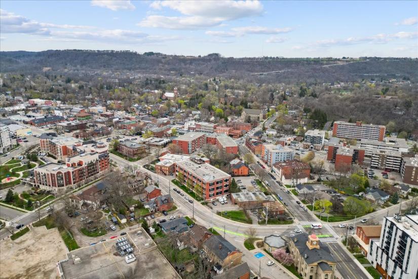 Property listing for #313-50 Main St., Dundas, ON