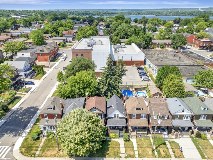 Property listing for 433 Hughson St. N., Hamilton, ON