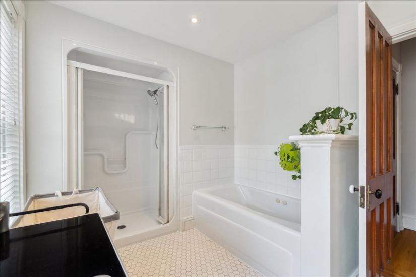 Property listing for 179 Hess St. S., Hamilton, ON