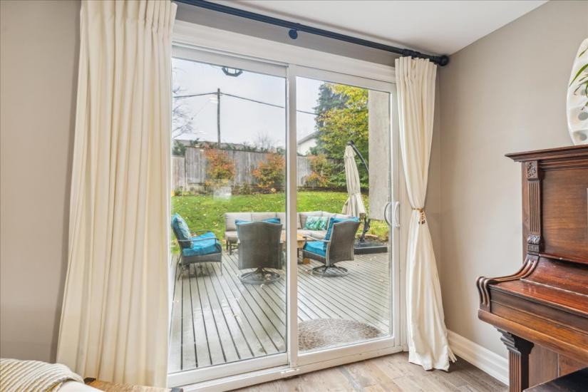 Property listing for 9 Holbrook Rd., Hamilton, ON