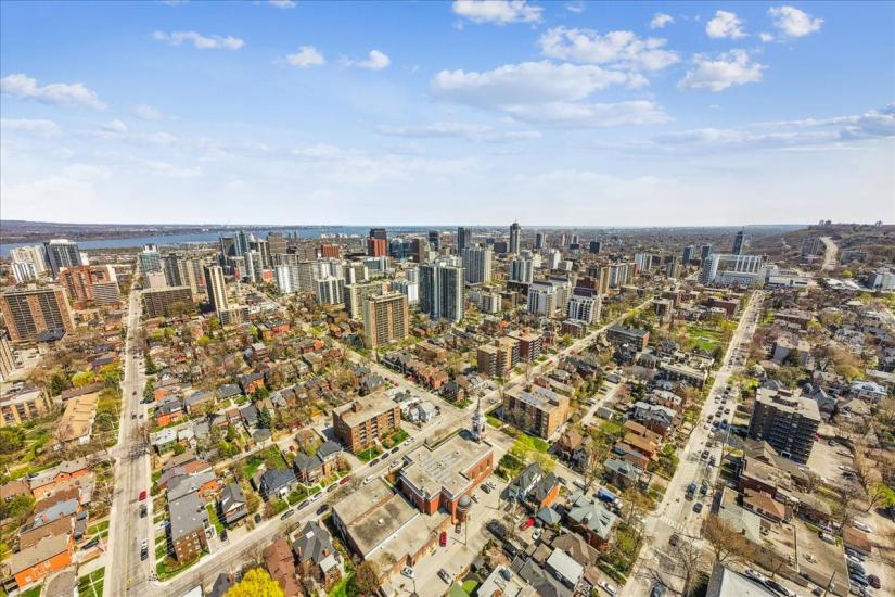 Property listing for #809-81 Robinson St., Hamilton, ON