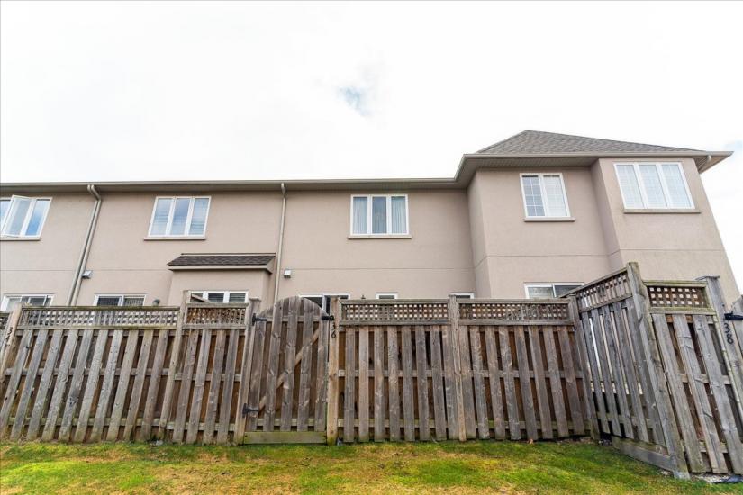Property listing for 36 Forest Valley Cres., Dundas, ON