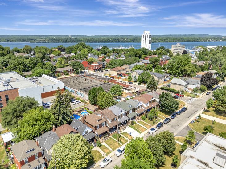 Property listing for 433 Hughson St. N., Hamilton, ON