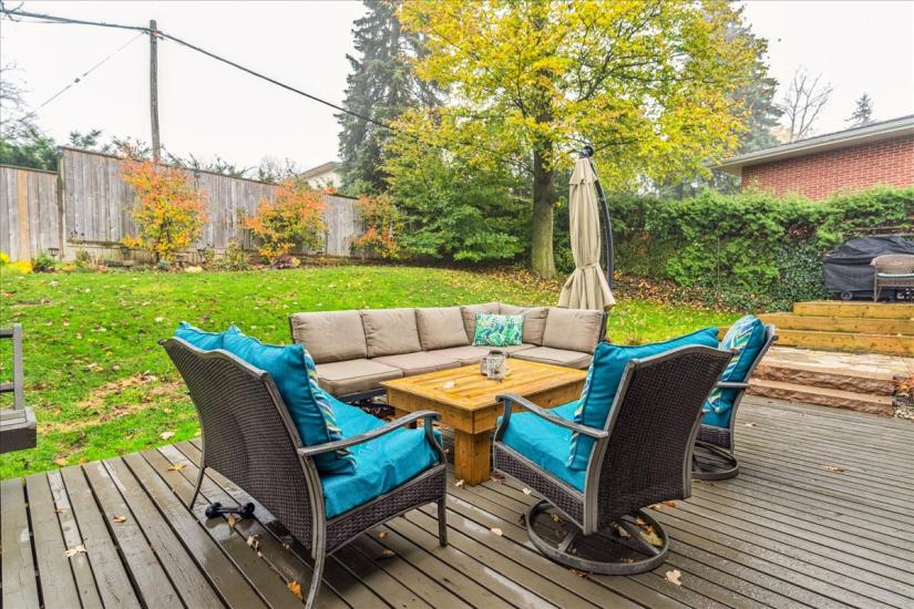 Property listing for 9 Holbrook Rd., Hamilton, ON