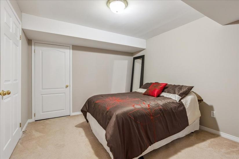 Property listing for #101-100 Beddoe Dr., Hamilton, ON