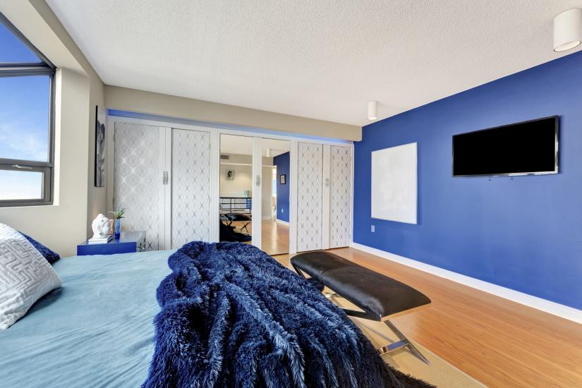 Property listing for #601-28 Duke St., Hamilton, ON