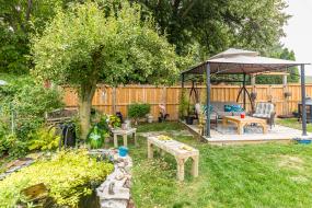 Property listing for 304 Mount Albion Rd., Hamilton, ON