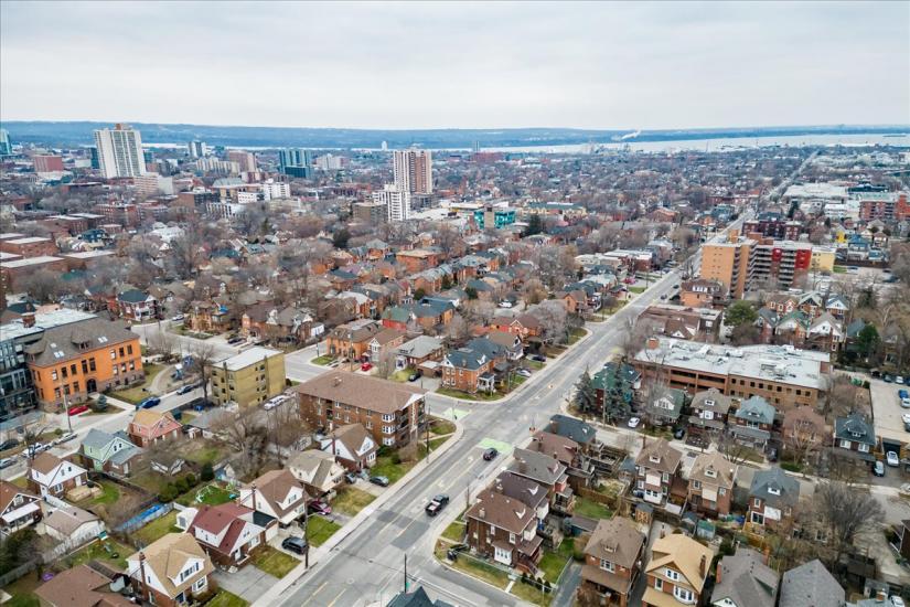 Property listing for 5 Cumberland Ave., Hamilton, ON