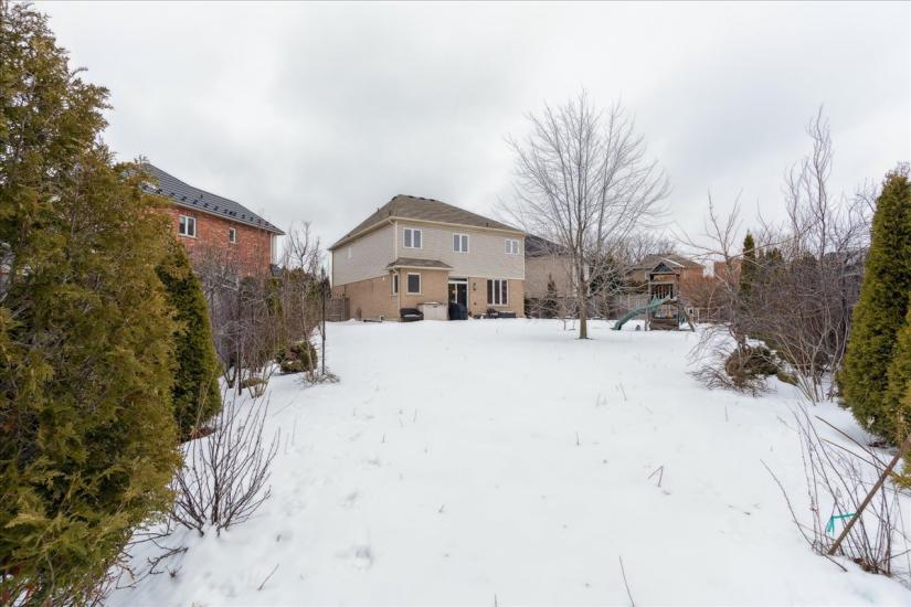 Property listing for 19 Deborah Crt., Hamilton, ON