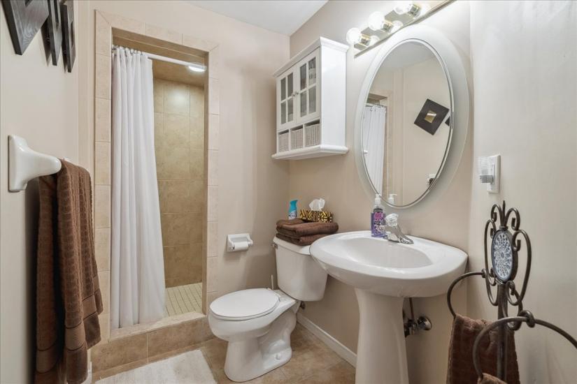 Property listing for #101-100 Beddoe Dr., Hamilton, ON