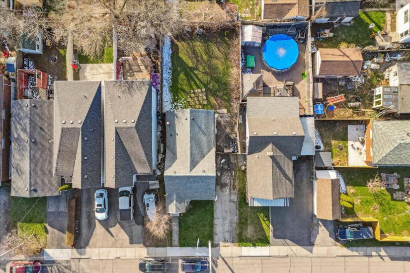 Property listing for 733 Dunn Ave., Hamilton, ON