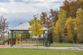 Property listing for 183 Tanglewood Dr., Binbrook, Ontario