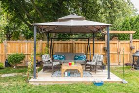 Property listing for 304 Mount Albion Rd., Hamilton, ON