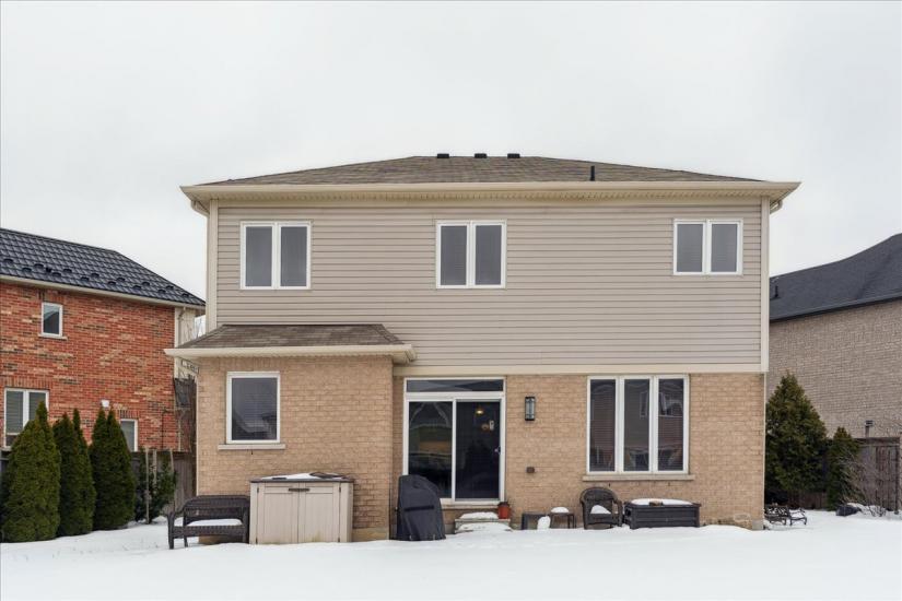 Property listing for 19 Deborah Crt., Hamilton, ON