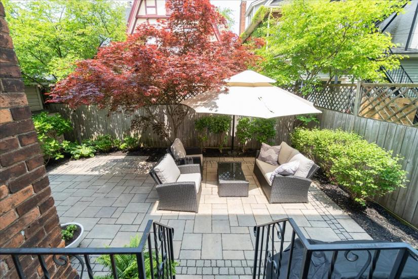 Property listing for 179 Hess St. S., Hamilton, ON